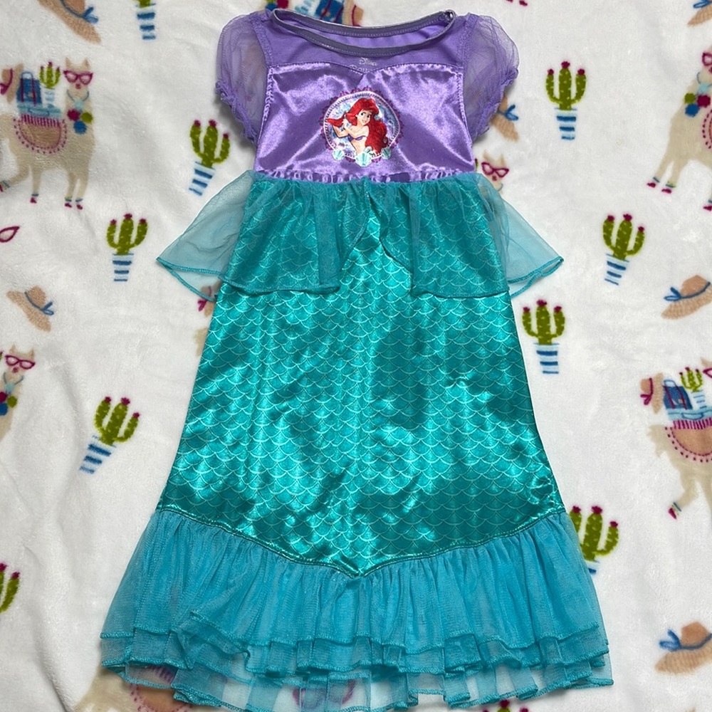 Little mermaid nightgown- size 3t